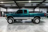 1995-Chevrolet-K1500-Emerald Green Metallic-223119-34.jpg